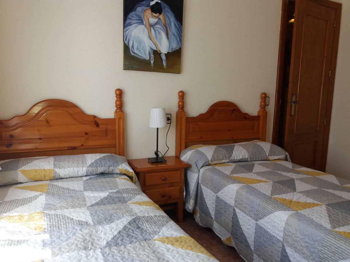 Casa El Reloj Apartment Mombeltran Luaran gambar